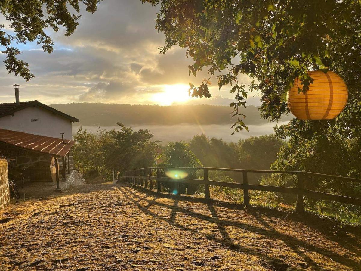 Land Of Deveza - Tiny Houses São Pedro do Sul Exteriör bild